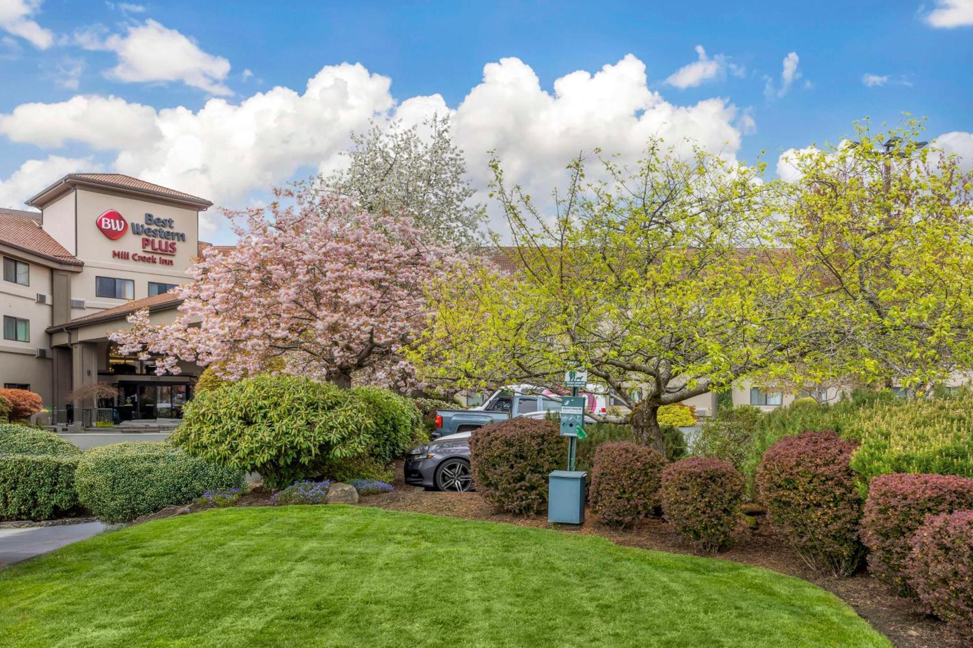 Best Western Plus Mill Creek Inn Salem Extérieur photo